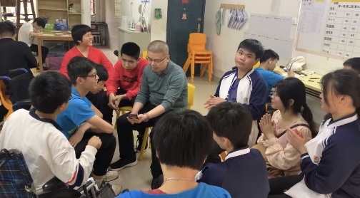 E:\01-信息商贸系党支部\01-支部工作\上交材料\2023年上交材料\01-党建工作\18-学雷锋志愿服务月活动 3.1\03-学雷锋志愿服务活动（安琪之家） 3.24\QQ图片20230330152349.jpg