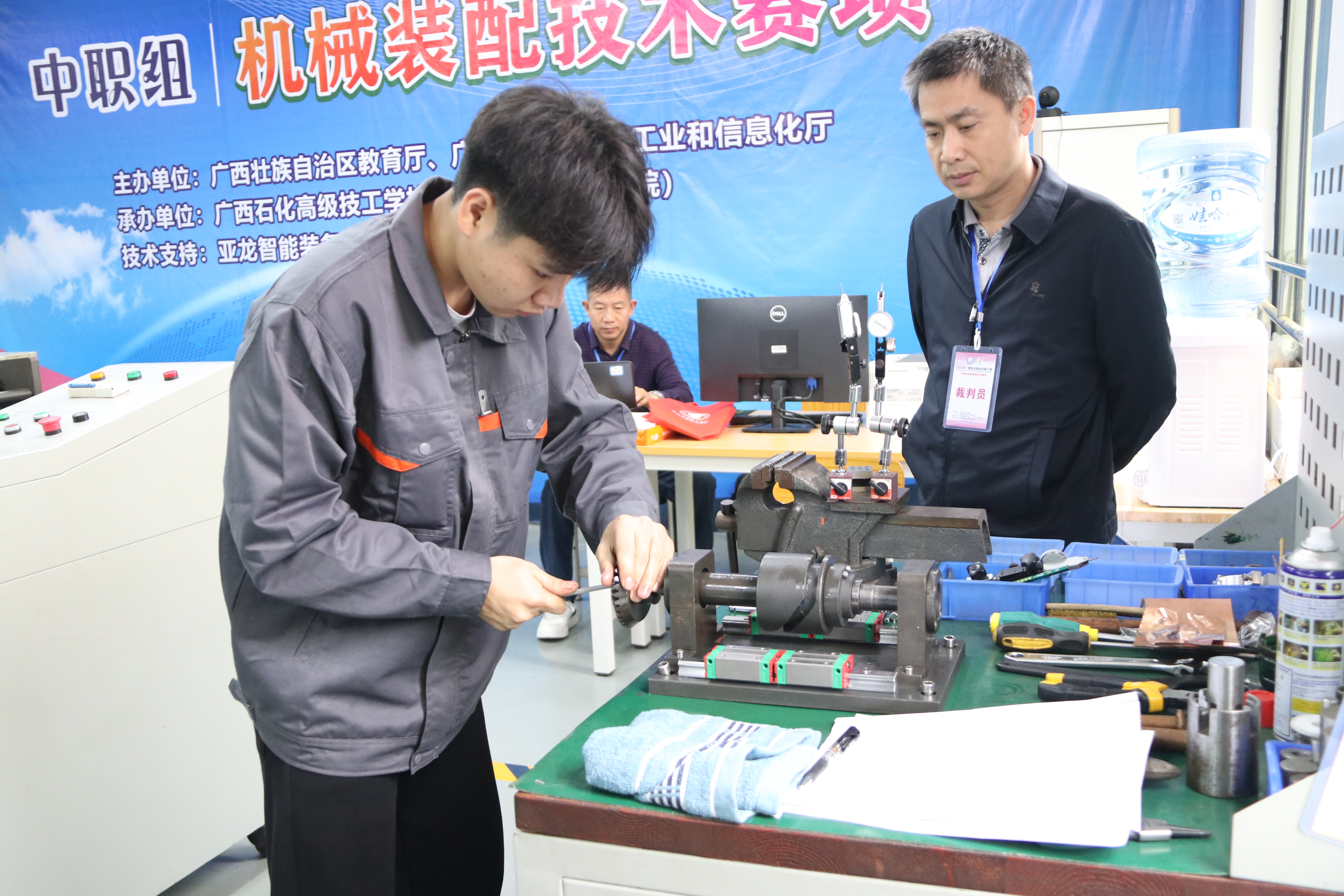 何标鉴1.JPG
