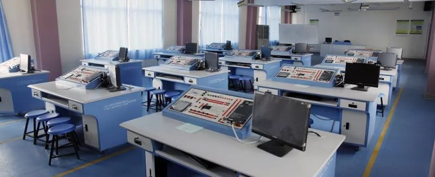 10.机电高级技能一体化学习工作站.png