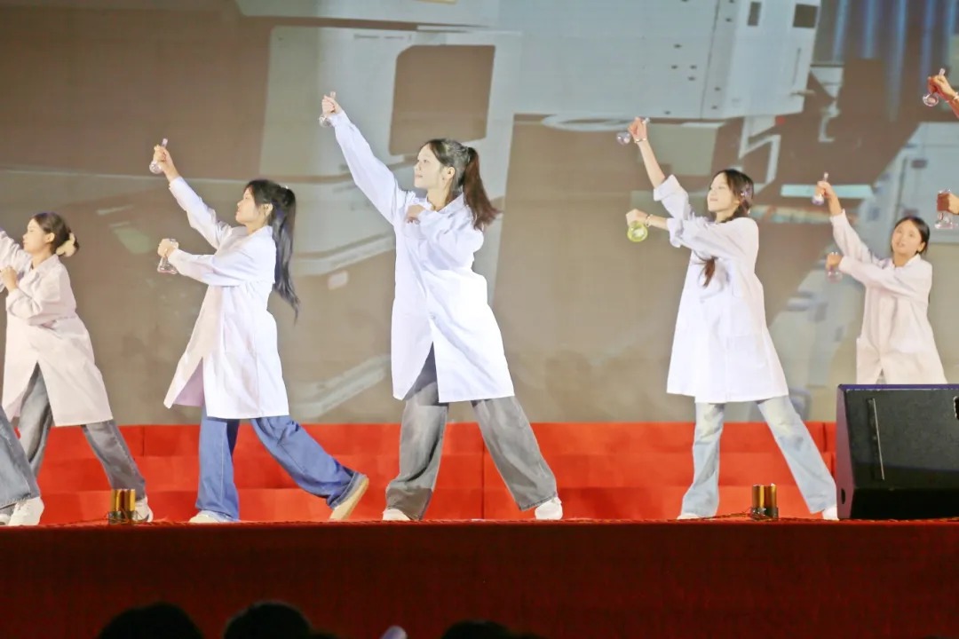 微信图片_2025-12-15_192444_388.webp 微信图片_2025-12-15_192444_388.webp