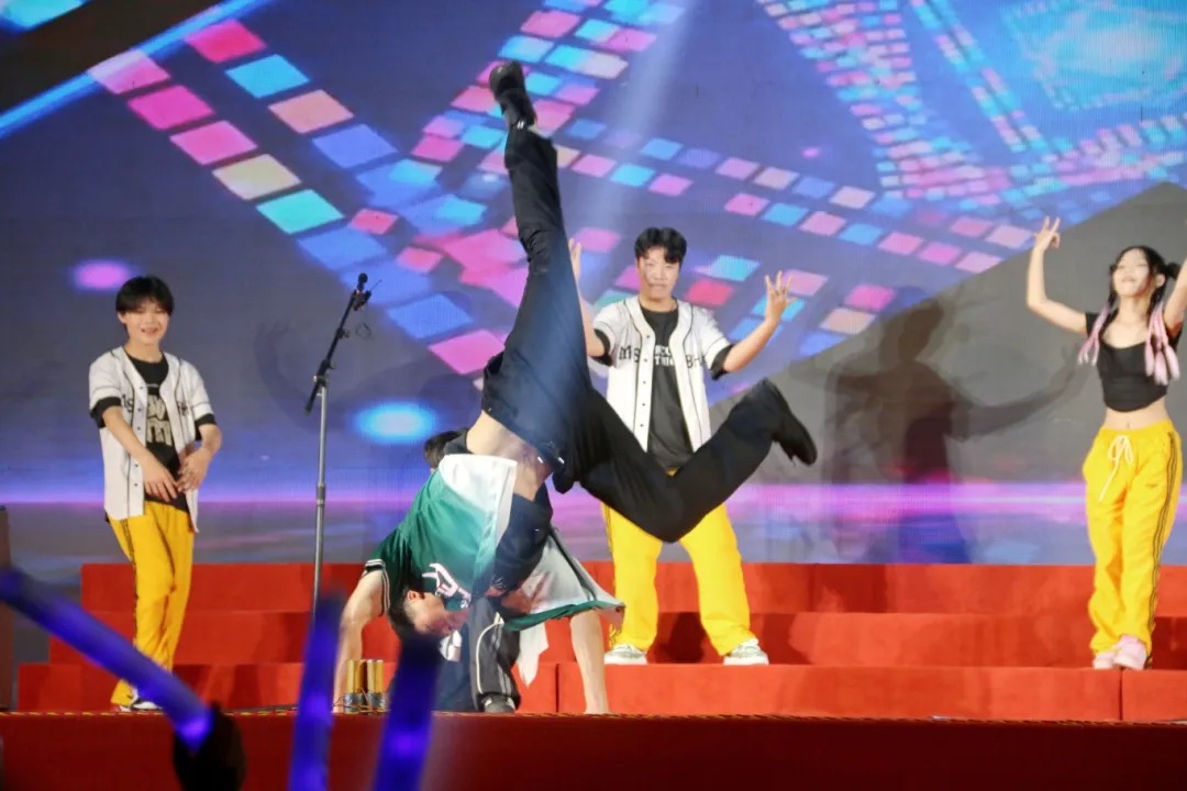 微信图片_2025-12-15_192624_126.webp 微信图片_2025-12-15_192624_126.webp