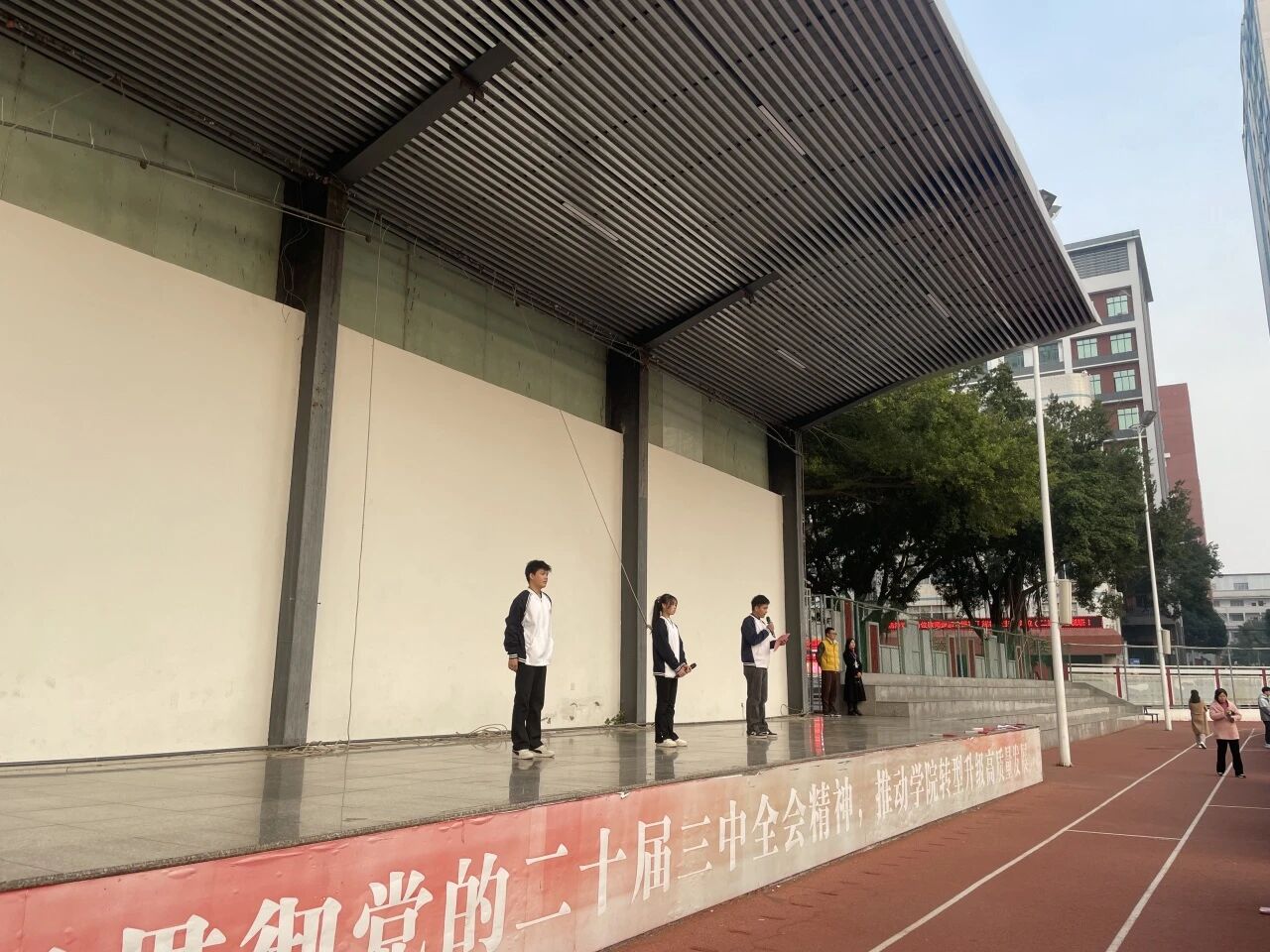 微信图片_2025-12-16_115223_627.jpg 微信图片_2025-12-16_115223_627.jpg