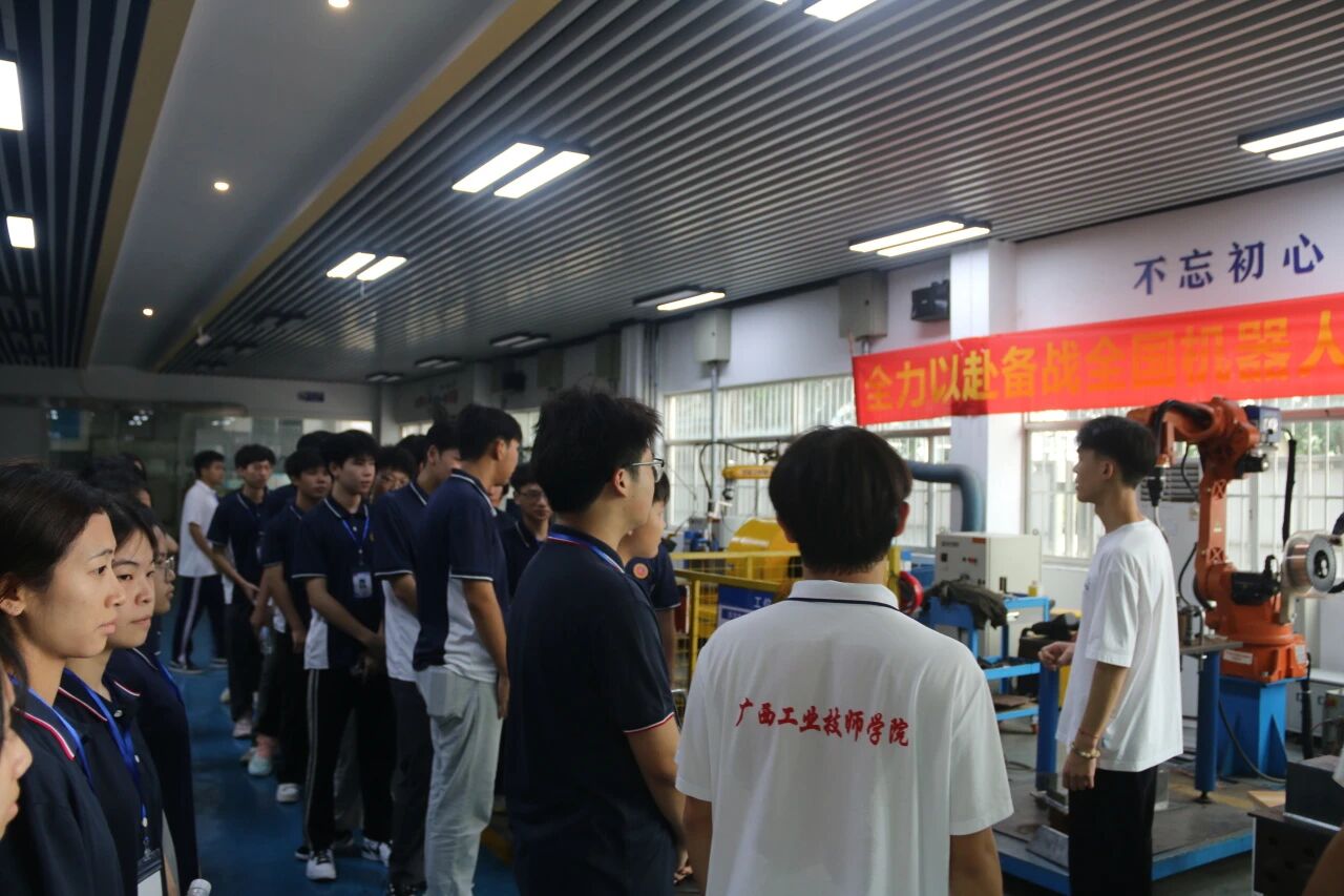 微信图片_2025-12-16_090658_569.jpg 微信图片_2025-12-16_090658_569.jpg