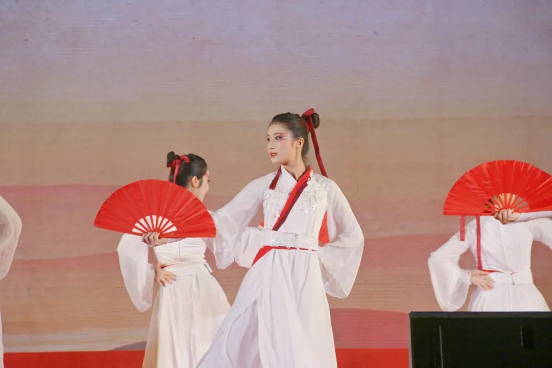 微信图片_2025-12-15_192716_589.webp 微信图片_2025-12-15_192716_589.webp