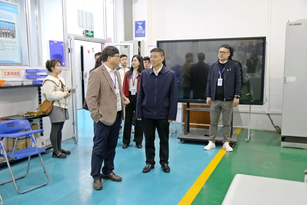 微信图片_2025-12-05_165944_316.jpg 微信图片_2025-12-05_165944_316.jpg