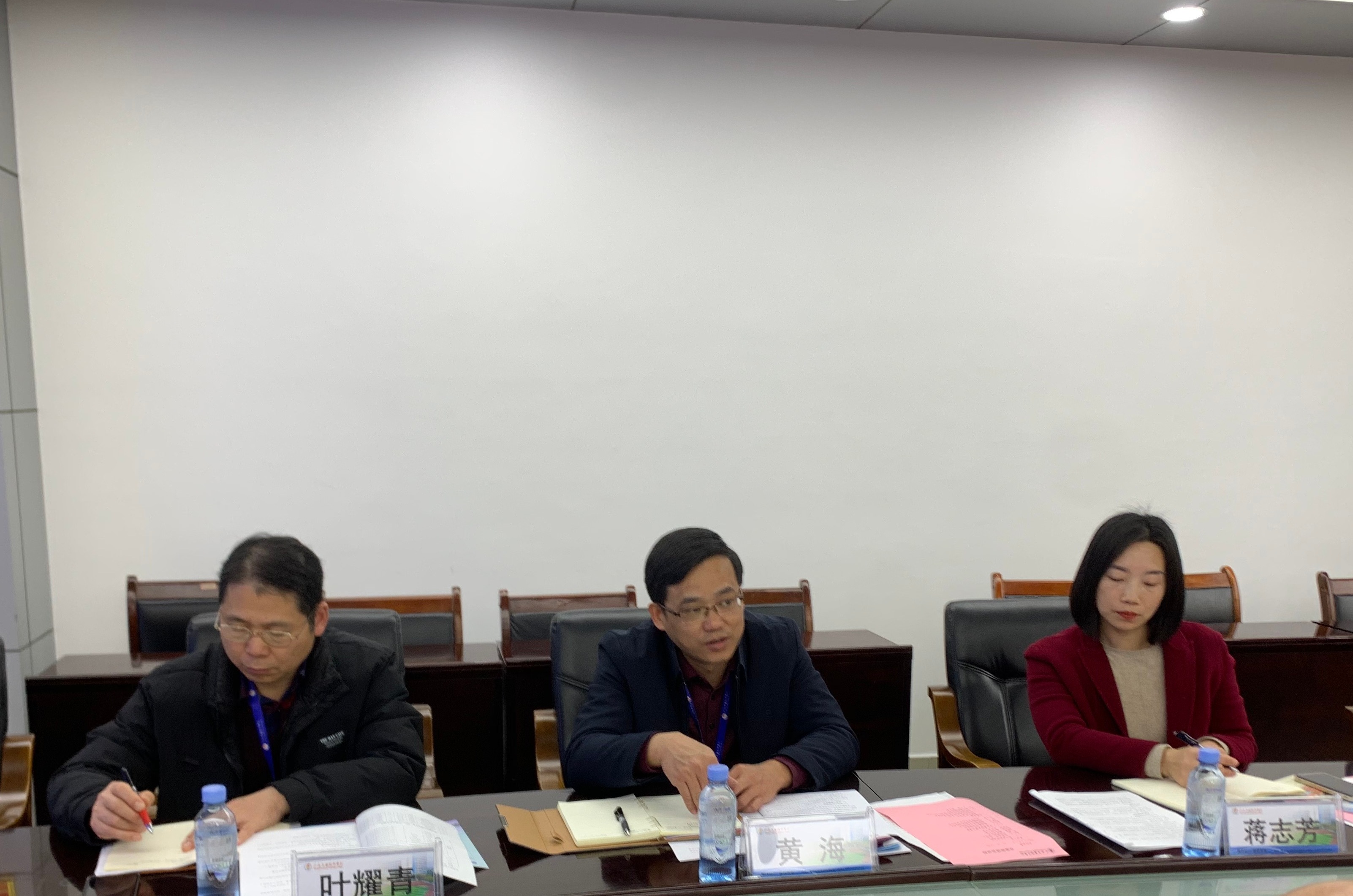 黄院发言.JPG