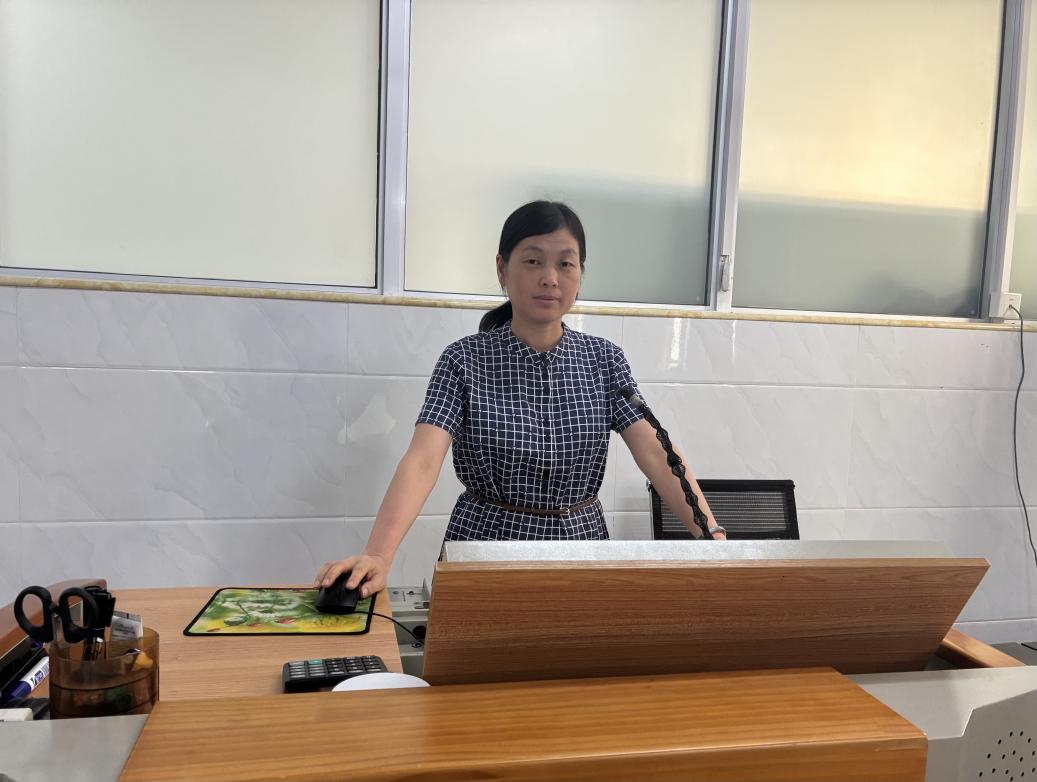 王莉梅 王莉梅