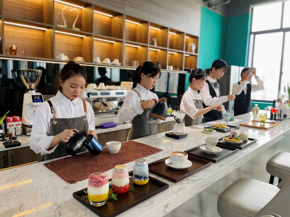 酒店学生 酒店学生